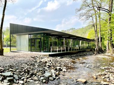 Das neue Eingangsgebäude des LWL-Freilichtmuseums Hagen.<br>Foto: Klaus Dömer / SCHNOKLAKE BETZ DÖMER ARCHITEKTEN Münster