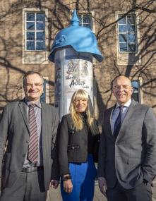 v.l. Dr. Guido Hitze, Landeszentrale für politische Bildung Nordrhein-Westfalen, Dr. Barbara Rüschoff-Parzinger, LWL- Kulturdezernentin und Vorsitzende des Vorstandes der Stiftung "Preußen in Westfalen" und Dr. Georg Lunemann, der Direktor des LWL und Vorsitzender des Kuratoriums der Stiftung "Preußen in Westfalen"<br>Foto: LWL/Arendt
