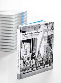 Der neue Bildband des LWL-Medienzentrums, Band 12 der Reihe "Aus westfälischen Bildsammlungen", präsentiert die Pressefotos Helmut Orwats aus der Zeit zwischen 1960 und 1992.<br>Foto: LWL