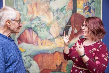 Am Samstag (13.5.) findet um 14 Uhr ein Rundgang in Deutscher Gebärdensprache (DGS) durch die Ausstellung "Sommer der Moderne" im LWL-Museum für Kunst und Kultur statt.<br>Foto: LWL / Hanna Neander