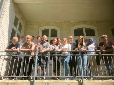 Diese Auszubildenden der LWL-Akademie (2. Lehrjahr) haben ein umfangreiches Programm für ihre Besucher vorbereitet und über Psychiatrische Pflege informiert. Ganz rechts im Bild: Nicole Liedschulte, die stellvertretende Schulleiterin.<br>Foto: LWL/Herstell