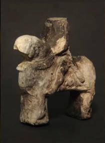 Die kleine Tonfigur stellt einen Ritter auf seinem Pferd dar und entstammt einem bürgerlichen Haushalt des Mittelalters.<br>Foto: LWL-Altertumskommission für Westfalen
