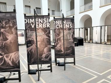 Die Ausstellung "Dimensionen eines Verbrechens" ist noch bis 8. August im Foyer des LWL-Landeshauses in Münster zu sehen.<br>Foto: LWL/Civis