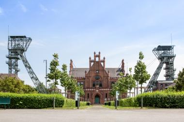 Im Ehrenhof der Zeche Zollern können Gäste am Samstag picknicken.&lt;br&gt;Foto: LWL/Dierkes 