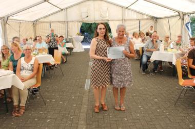 Eine besondere Ehrung in Form einer Urkunde hat Gabriele Janny erhalten, die seit mehr als einem halben Jahrhundert bei den Einrichtungen des Landschaftsverbandes Westfalen-Lippe (LWL) in Marsberg tätig gewesen ist.<br>Foto: LWL