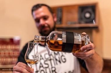 Die Welt des Rums erleben mit dem Spirituosenexperten Sebastian Büssing.<br>Foto: Büssing
