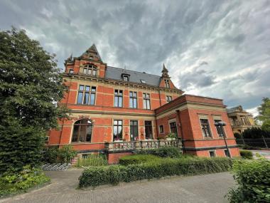 Eine tagesklinische Behandlung richtet sich an Menschen, die während der Behandlung weiterhin ihr vertrautes Wohnumfeld nutzen möchten: die LWL-Tagesklinik in Rheine.<br>Foto: LWL/Dr. Jörg Wittenhaus