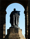 Standfigur Kaiser Wilhelms im Kaiser-Wilhelm-Denkmal, Porta Westfalica / Foto: Münster, Marcus Weidner, 27.09.2009