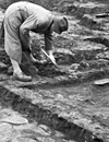 Systematik-Suche im Internet-Portal 'Westfälische Geschichte' / Ausgrabung eines spätkarolingischen Prinzipalhofes auf Hof Meyering, Raesfeld, 1951 (Ausschnitt) / Foto: Ignaz Böckenhoff, LWL-Medienzentrum für Westfalen, 06_148