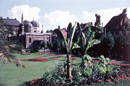 Münster: Alter Zoologischer Garten, Grünanlage mit Blick zum 1899 erbauten Elefantenhaus, um 1959 / Münster, LWL-Medienzentrum für Westfalen