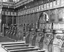 Selm-Cappenberg: Chorgestühl mit reichem Schnitzwerk (1509-1520) in der Katholischen Kirche St. Johannes Ev. auf Schloss Cappenberg, um 1930 / Münster, LWL-Medienzentrum für Westfalen