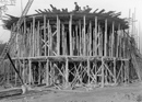 March, Werner (1894-1976): Münster, Karlstraße 19/29: Bau des Garagenhofs von Werner March beim Landeshaus des Landschaftsverbandes Westfalen-Lippe (LWL), um 1951 / Münster, LWL-Bau- und Liegenschaftsbetrieb / Münster, Internet-Portal "Westfälische Geschichte"