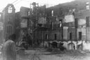 Münster, Freiherr-vom-Stein-Platz: Neubau des Landeshauses des Landschaftsverbandes Westfalen-Lippe (LWL), Blick in die entkernte Ruine des im Zweiten Weltkrieg zerstörten alten Landeshauses, um 1950 / Münster, LWL-Bau- und Liegenschaftsbetrieb / Münster, Internet-Portal "Westfälische Geschichte"