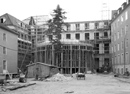 March, Werner (1894-1976): Münster, Freiherr-vom-Stein-Platz: Innenhof mit Plenarsaal des im Bau befindlichen Landeshauses des Landschaftsverbandes Westfalen-Lippe, erbaut 1950-1953 nach den Plänen des Mindener Architekten Werner March / Münster, LWL-Bau- und Liegenschaftsbetrieb / Münster, Internet-Portal "Westfälische Geschichte"