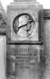 Detmold: Kriegerdenkmal für die Gefallenen des Ersten Weltkriegs am Eingang des Friedhofs in Leopoldstal, linker Pfeiler / Detmold, Andreas Ruppert