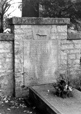 Detmold: Gedenkstein für die Opfer des Weserunglücks bei Veltheim am 31.03.1925 mit einem Gedicht von Paul Warncke im Ehrenhain / Detmold, Andreas Ruppert