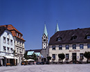 Werl: Marktplatz mit Blick zur Neuen Wallfahrtskirche St. Maria Heimsuchung (Franziskanerklosterkirche), neoromanische Basilika, erbaut 1904-1906 / Münster, LWL-Medienzentrum für Westfalen