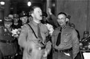 Wahlkampfbesuch: Adolf Hitler mit Gauleiter Alfred Meyer in der Halle Münsterland 1932 / Münster, Westfälisches Landesmedienzentrum/J. Gärtner