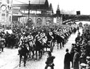 Aufmarsch einer französischen Artillerie-Einheit am Essener Hauptbahnhof, Januar 1923 / Münster, Verlag Aschendorff