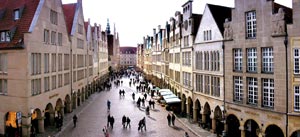 Foto der Kaufmannshäuser am historischen Prinzipalmarkt in Münster