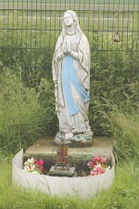 Madonna-Statue des ehemaligen DP-Lagers in Haltern.