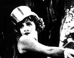 Marlene Dietrich mit Hut